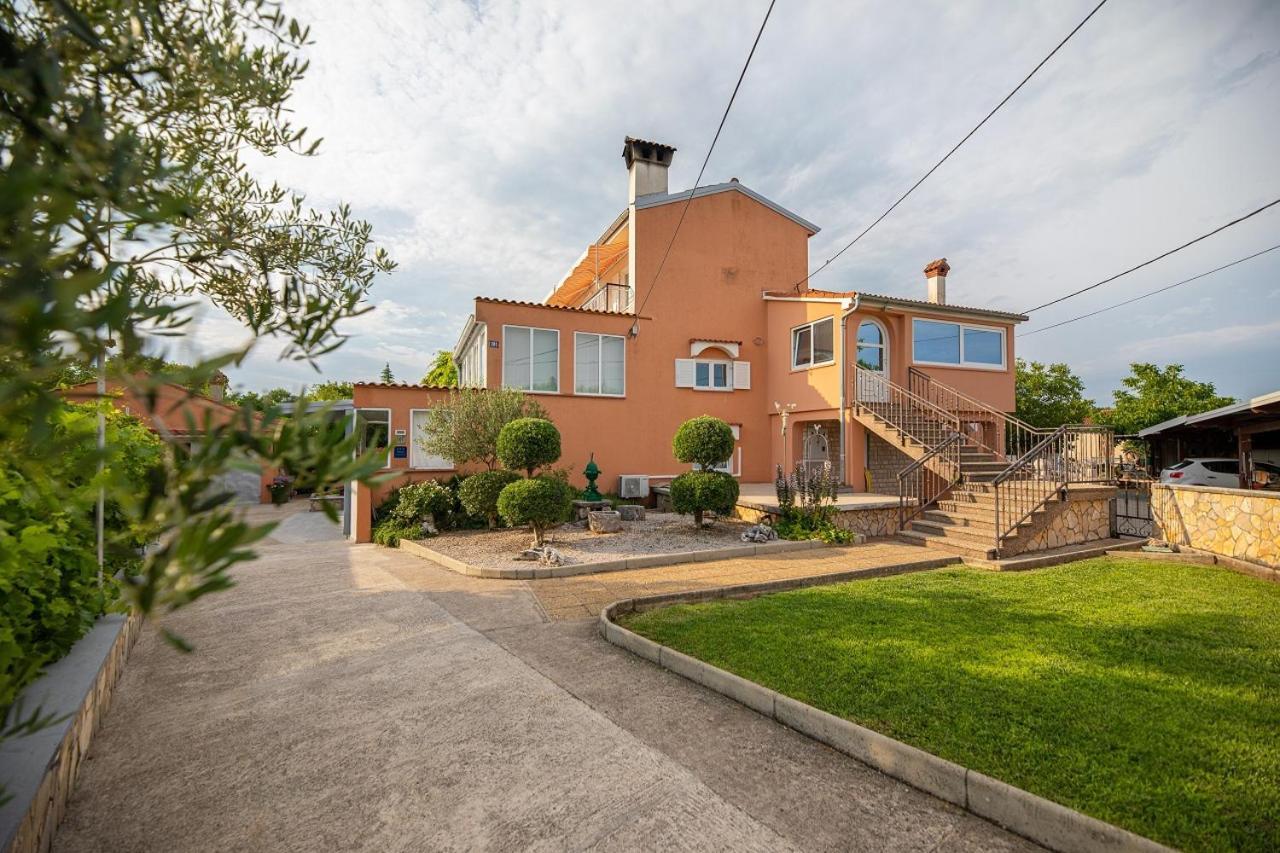 Apartment Josip Brusic Gabonjin Ngoại thất bức ảnh